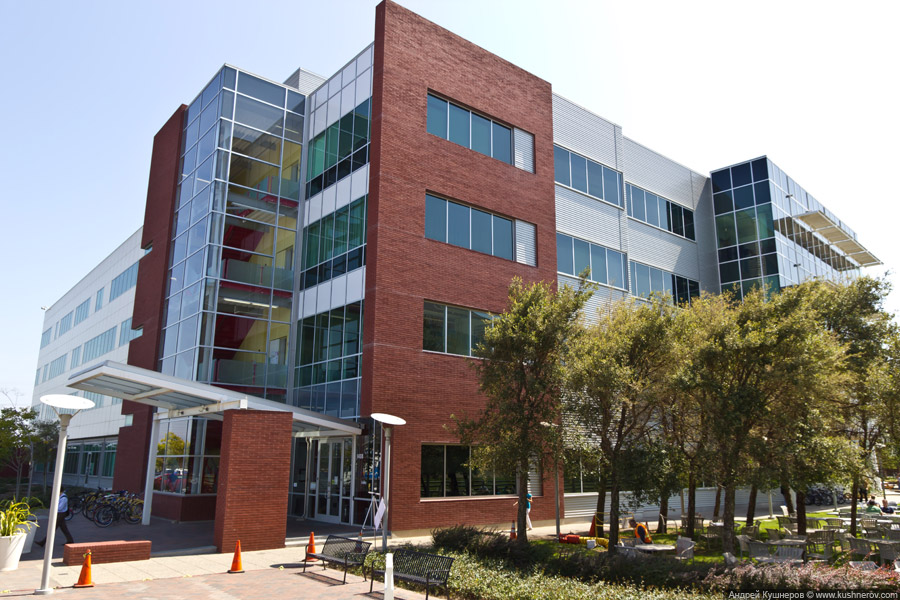 Googleplex - кампус Google в Mountain View, California