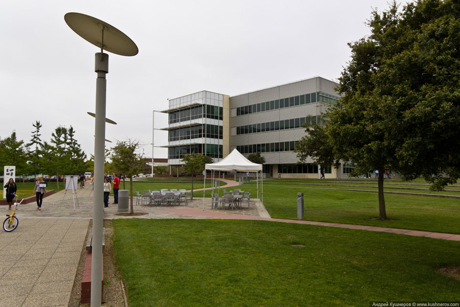 Googleplex - кампус Google в Mountain View, California