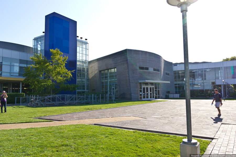 Googleplex - кампус Google в Mountain View, California