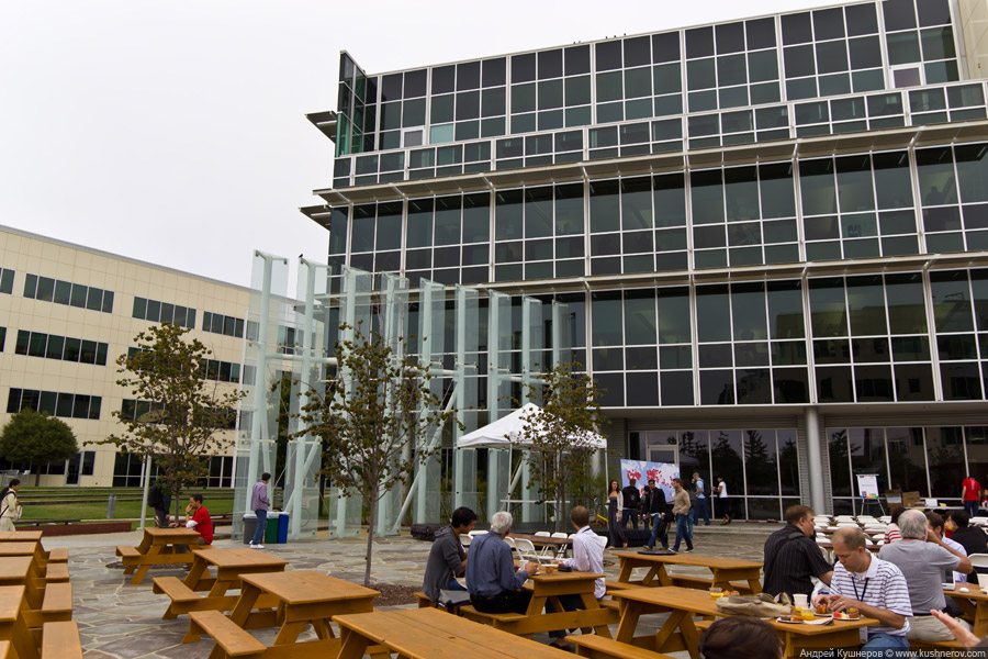 Googleplex - кампус Google в Mountain View, California