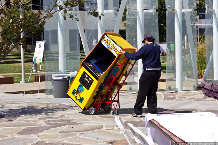 Googleplex - кампус Google в Mountain View, California