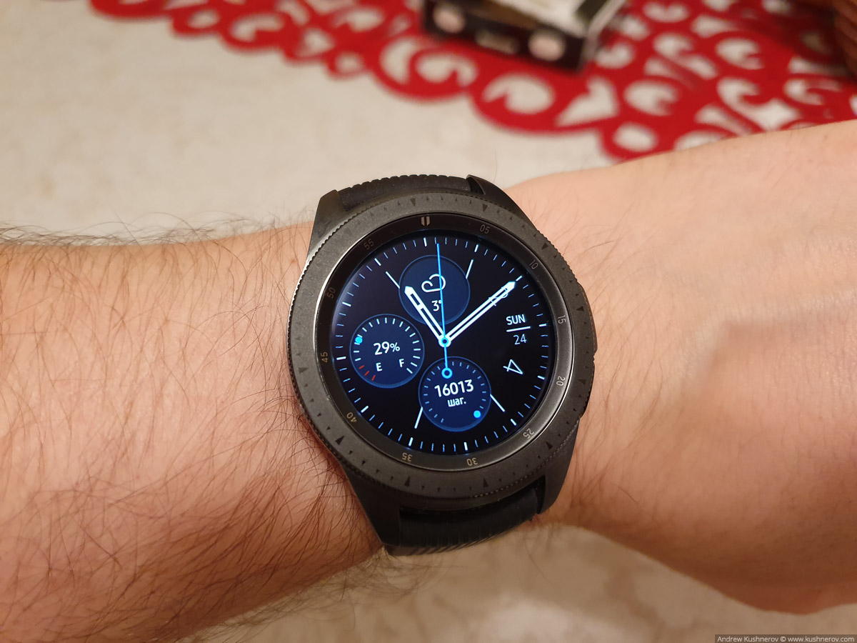 Часы Самсунг Galaxy Watch Фото